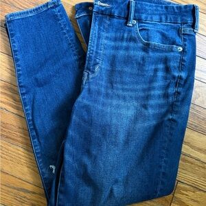 American Eagle Hi rise luxe jeggings 16 short with holes in knees